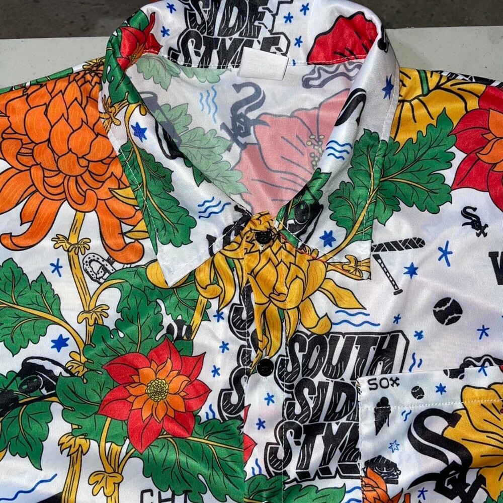 MLB Chicago White Sox Destroyer Rocks Button Down Hawaiian Shirt M - Picture 2 of 3